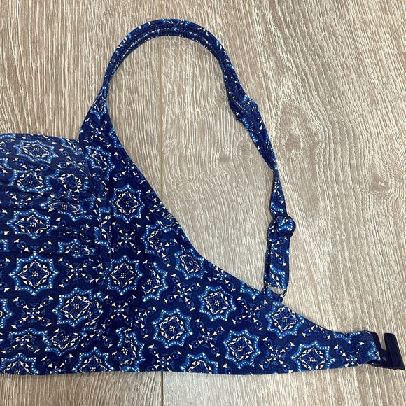 Nip Tuck Joann Bikini Top Blue Medallion Multi Fit Cup US 8 - Picture 9 of 16